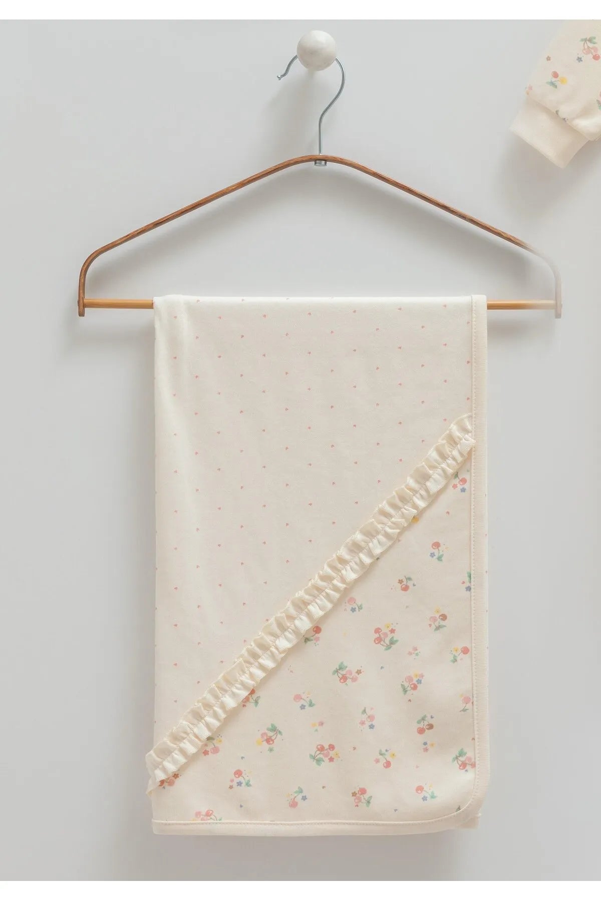 Kiraz Baskılı Kız Bebek 10'lu Hastane Çıkışı - Ekru