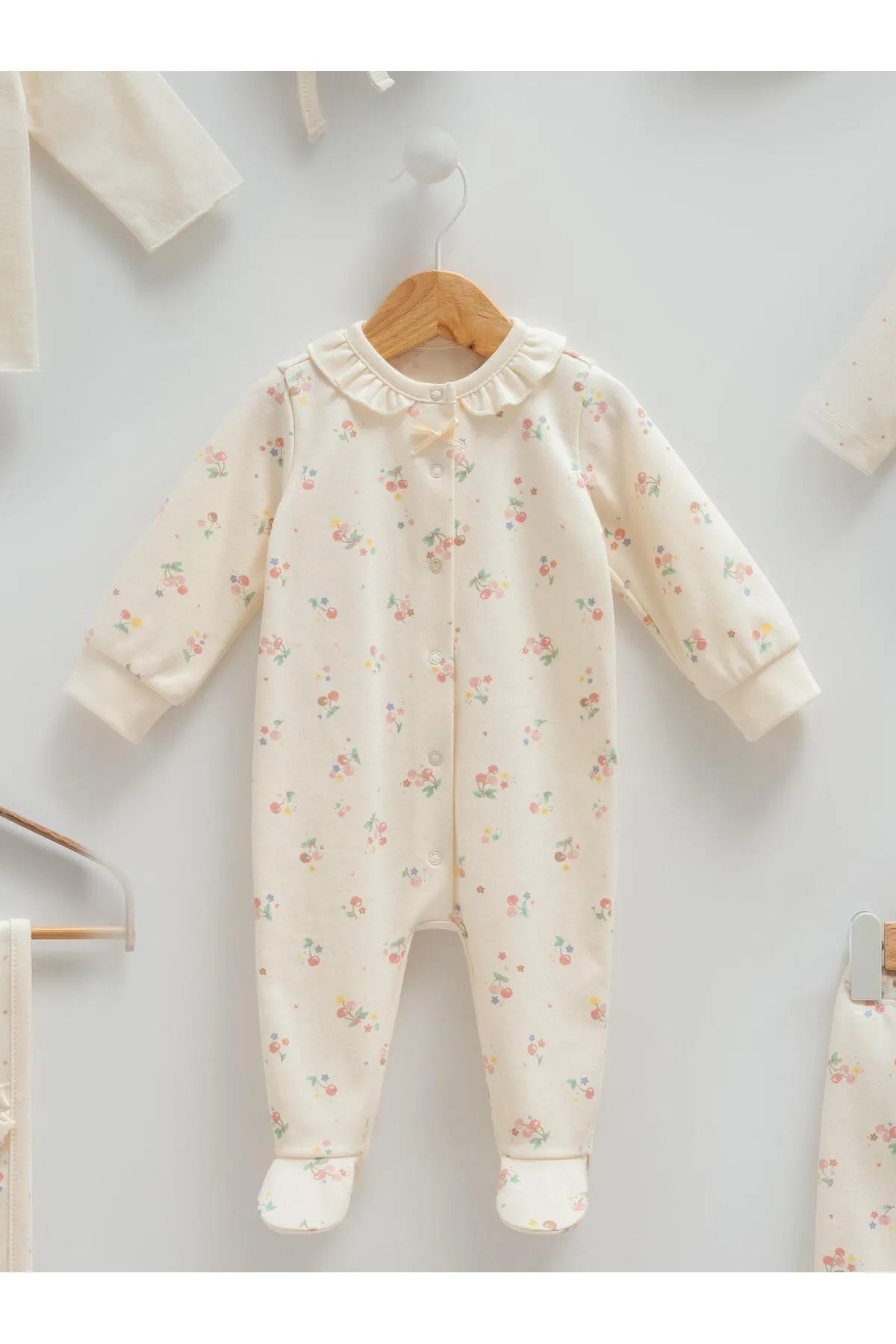 Kiraz Baskılı Kız Bebek 10'lu Hastane Çıkışı - Ekru