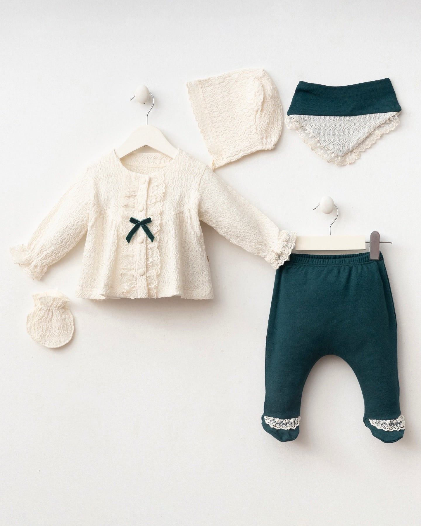 Victoria 5'li Kız Bebek Hastane Çıkış Seti - Zümrüt Yeşili