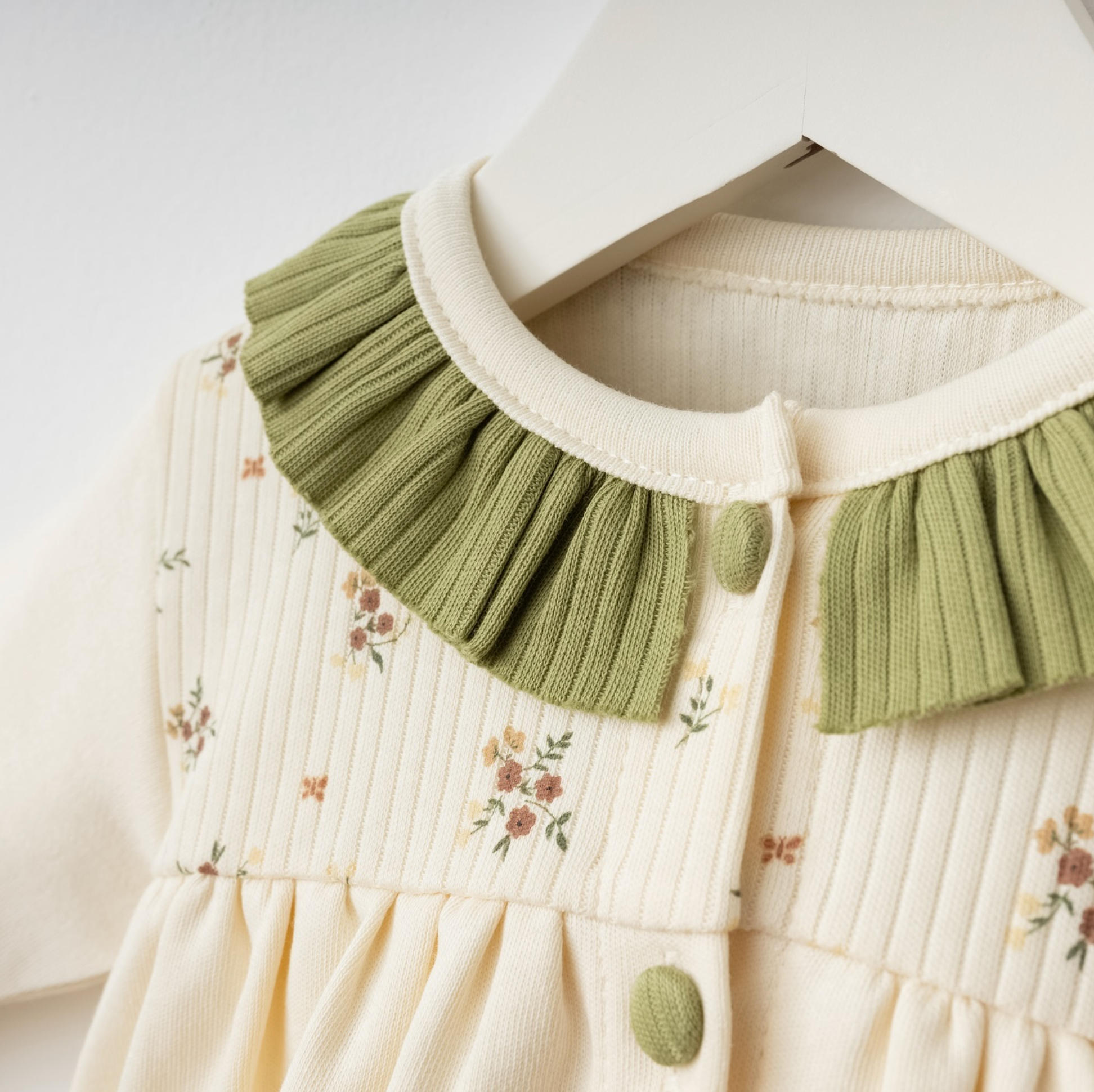 Çıtır Çiçekli 10'lu Kız Bebek Hastane Çıkışı