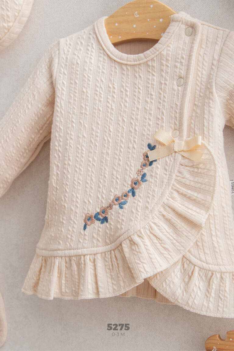 Kız Bebek Hastane Çıkışı