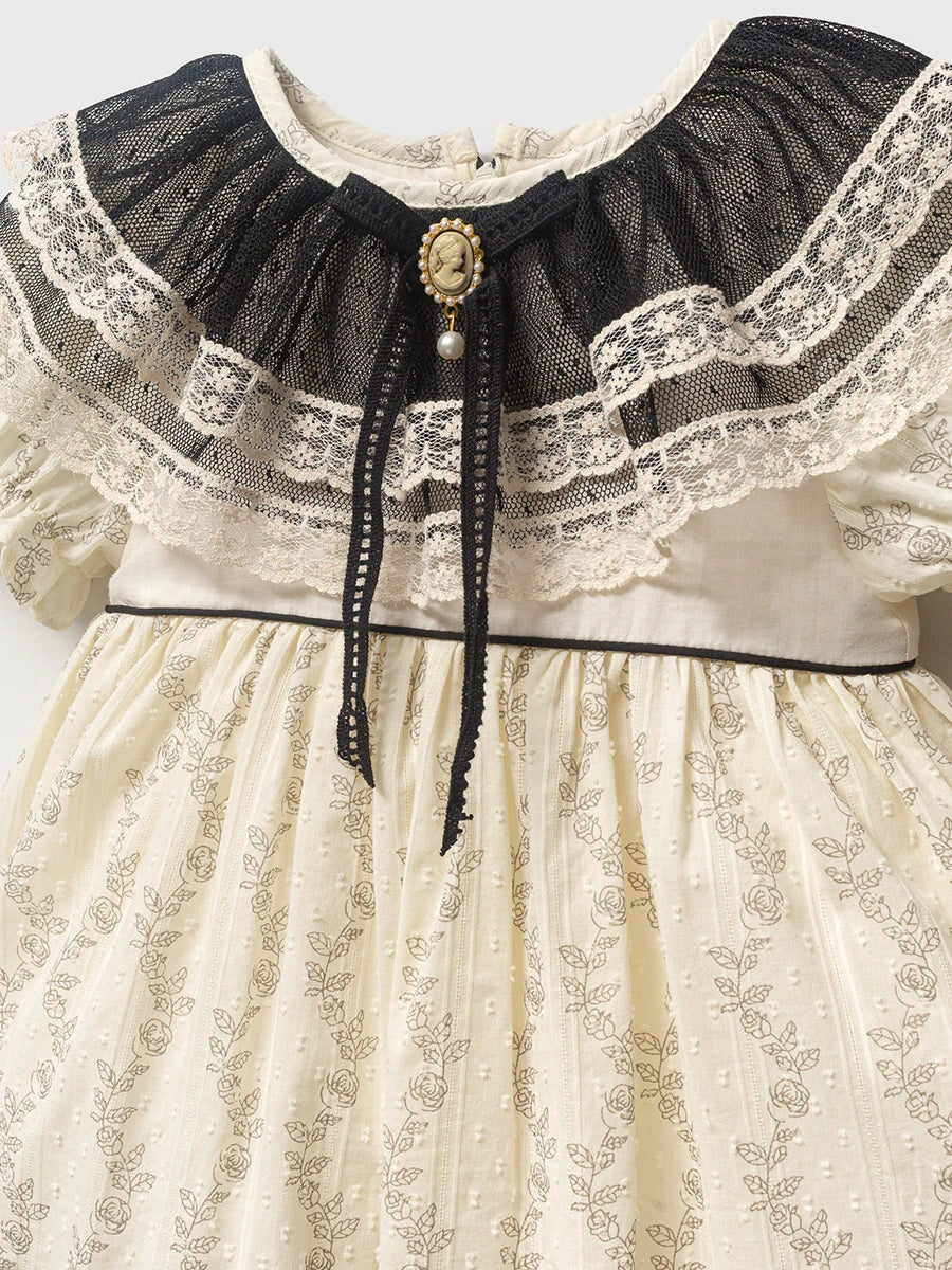 Vintage Broş Detaylı Fırfırlı Yaka Kız Bebek Elbise