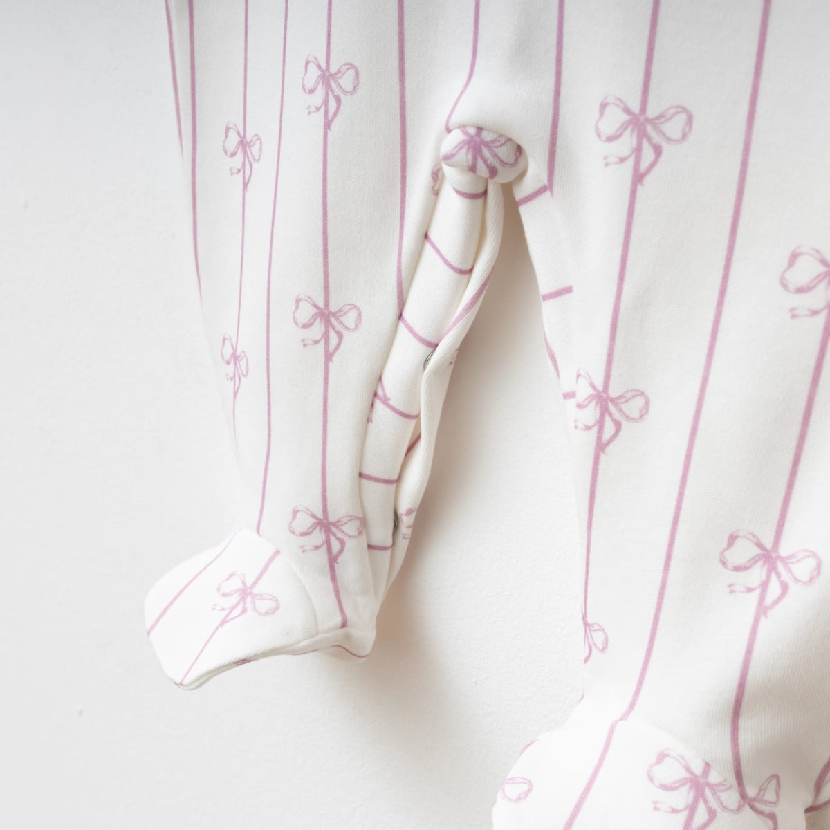 Fiyonk Baskılı Bebe Yaka Kız Bebek Tulum