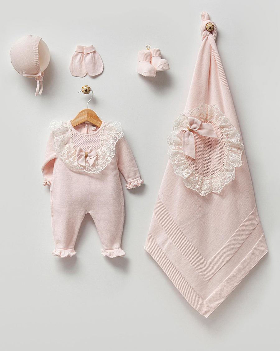 Dantelli Fiyonk Detaylı Kız Bebek Triko Hastane Çıkışı Beşli Set