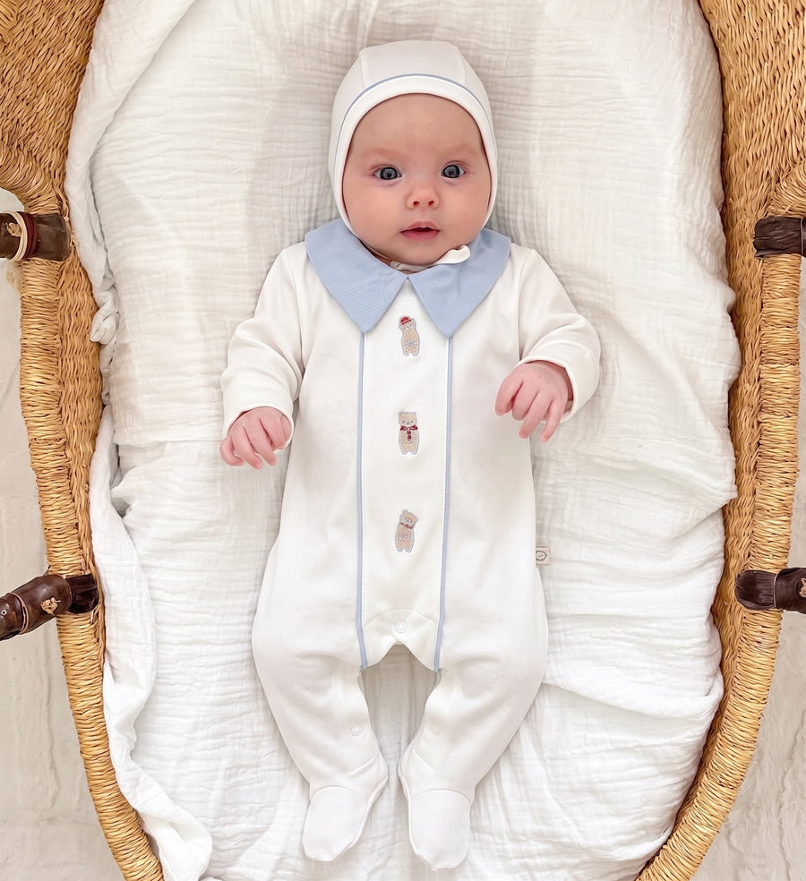 Ayıcık Nakışlı Bebe Yaka Erkek Bebek Tulum ve Şapka (Kendinden Eldivenli)