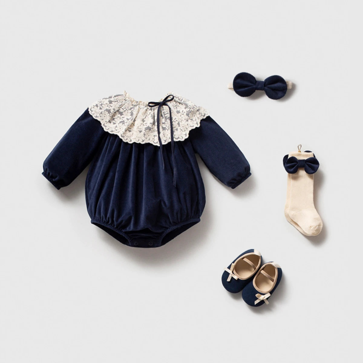 Kız Bebek Kadife Romper Bandana Çorap Ayakkabı Kutulu Hediyelik 4lü Set