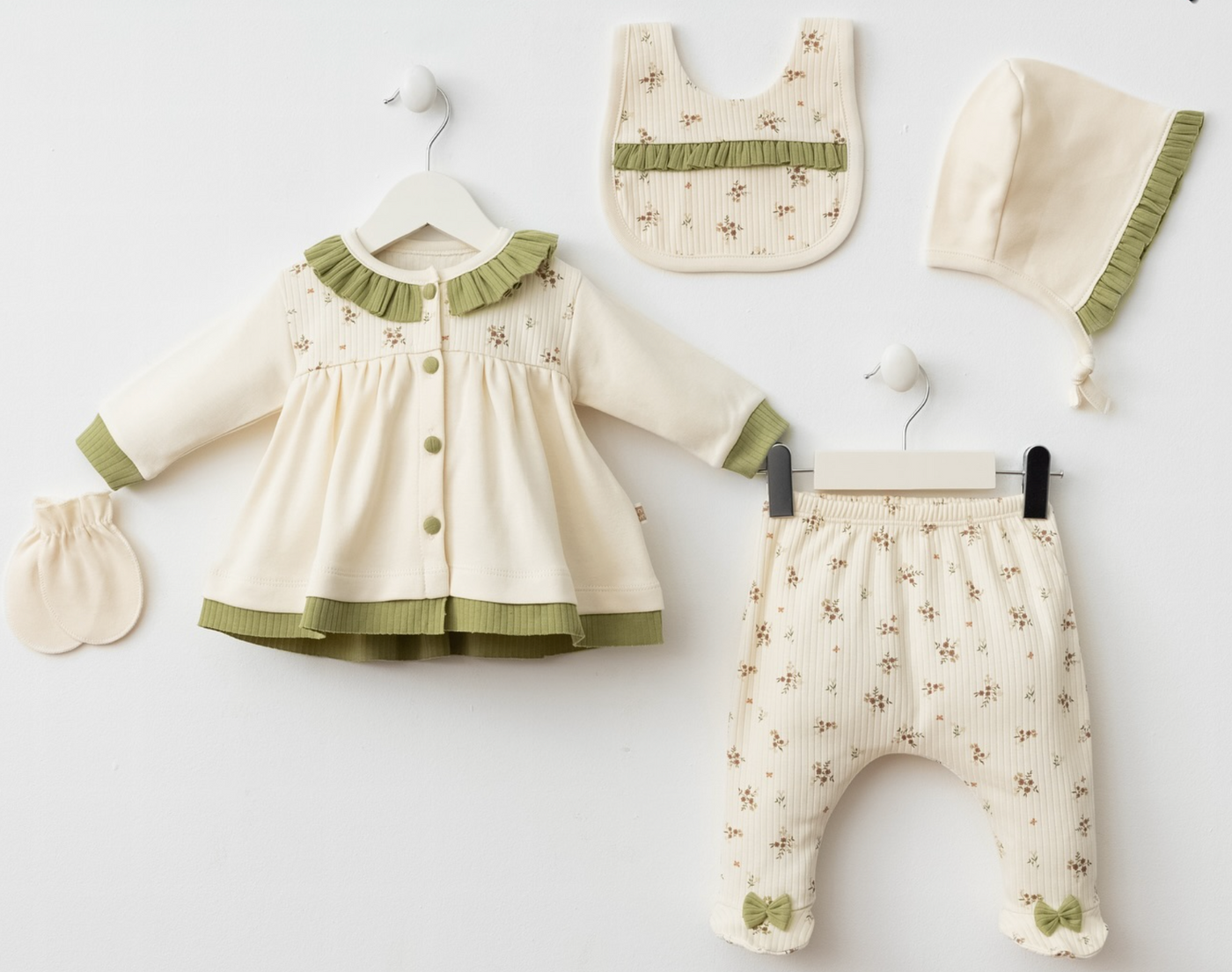 Çıtır Çiçekli 10'lu Kız Bebek Hastane Çıkışı