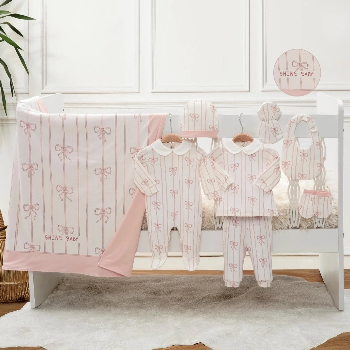 Babbi Fiyonklu Çizgili Bebe Yaka Kız Bebek Hastane Çıkışı